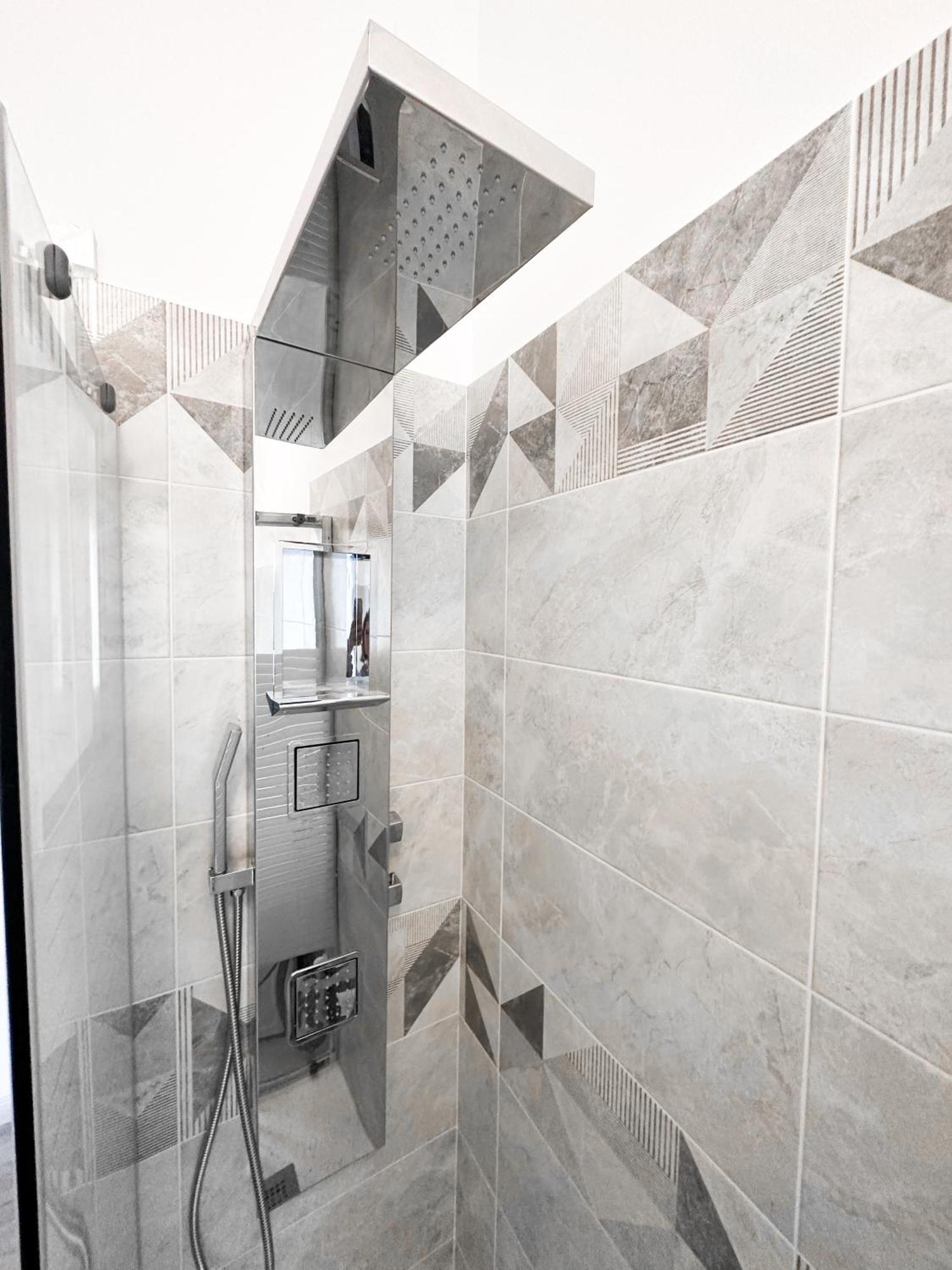 Tolly House-Rapallo City Centre Екстериор снимка